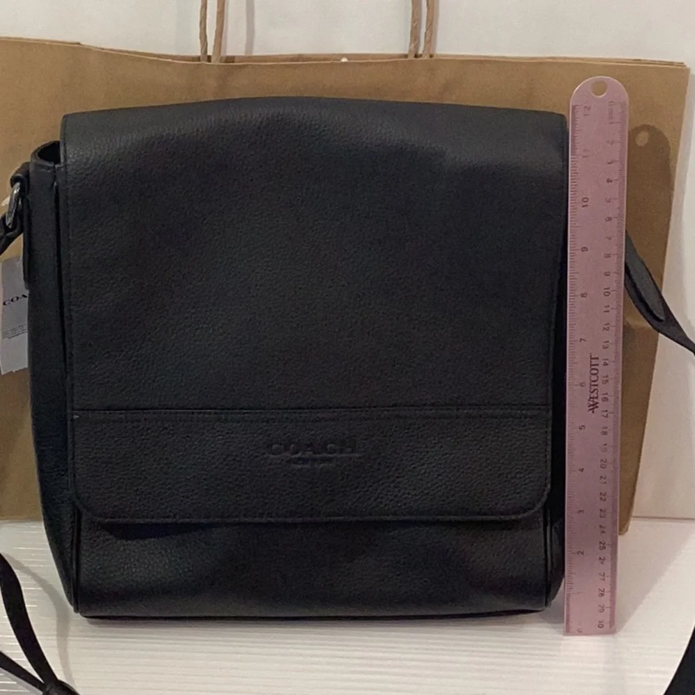 Coach Logo - embossed Men’s Leather Messenger Flap Crossbody Black